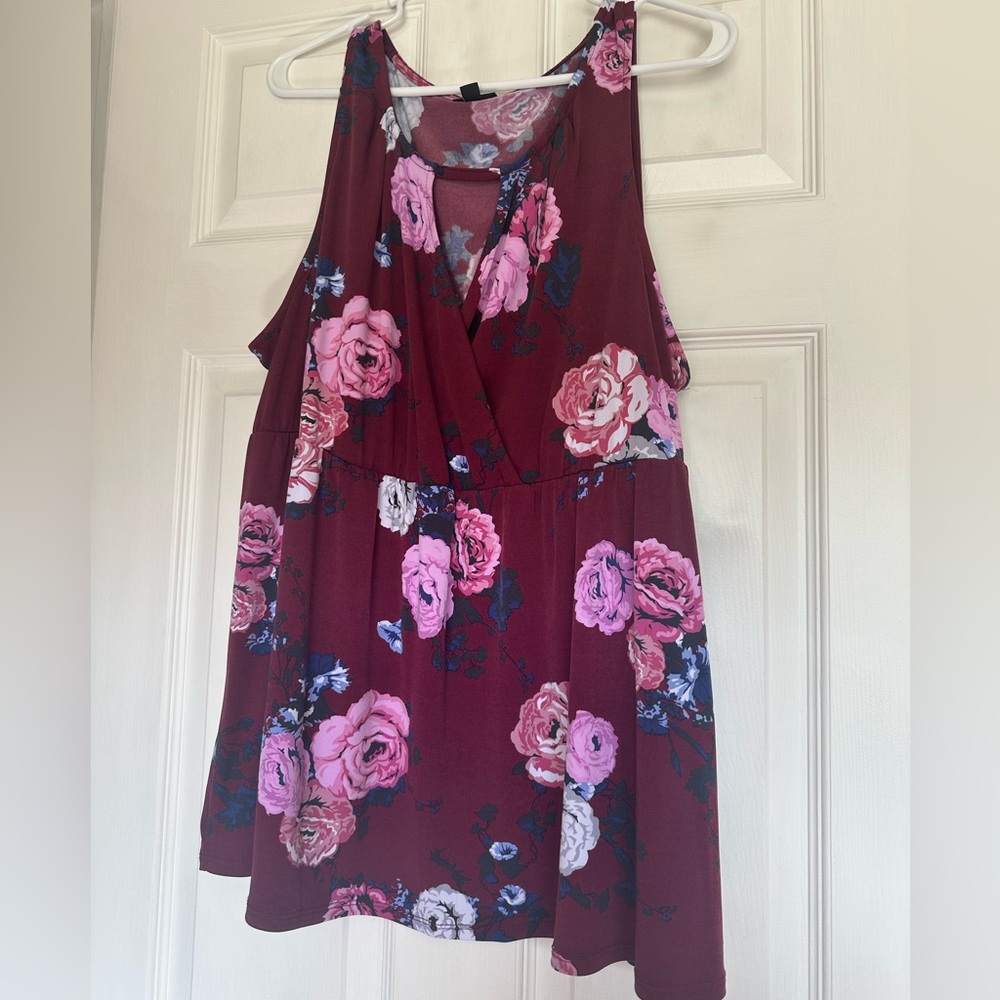 Torrid Size 3 / 3x Burgundy Floral Surplice Babydoll Tunic Top